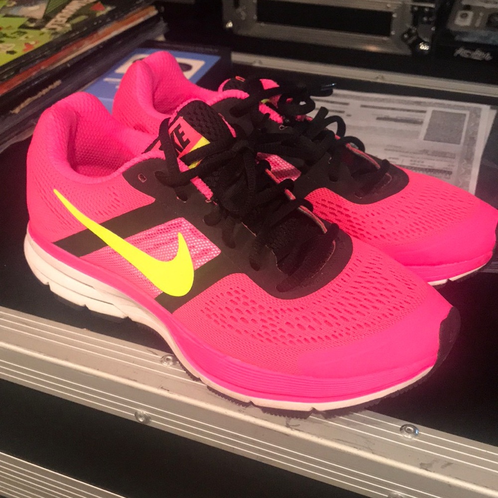 Nike Pegasus 30. Gently worn condition